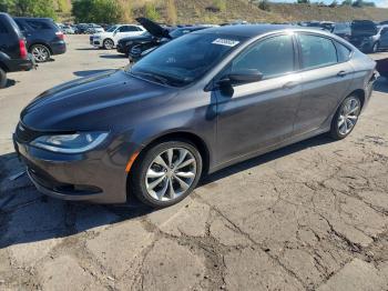  Salvage Chrysler 200