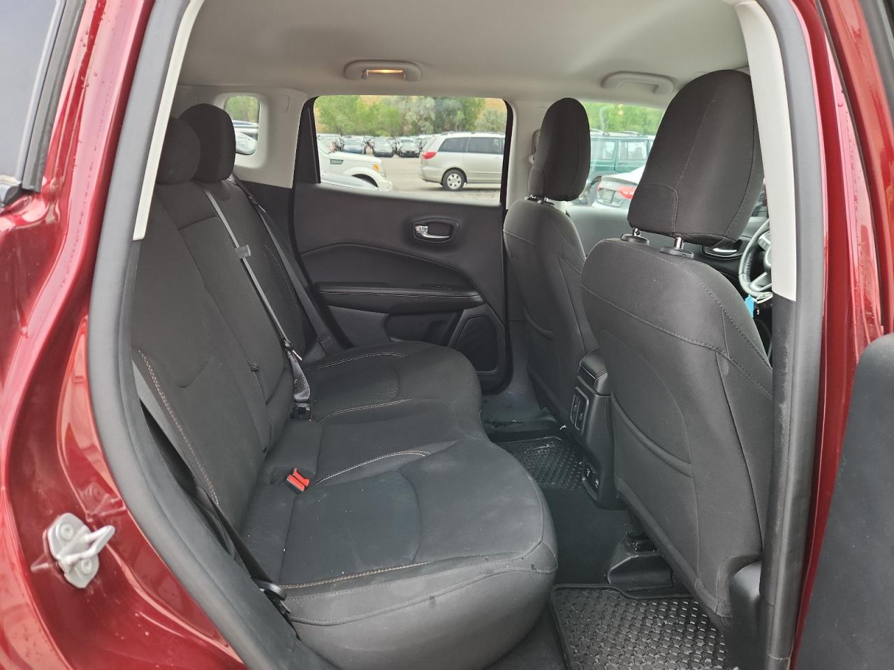 Jeep Compass Sport Image 8