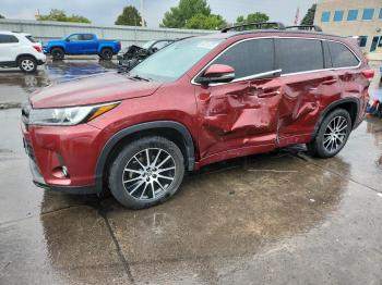  Salvage Toyota Highlander