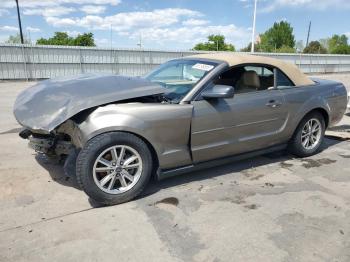  Salvage Ford Mustang