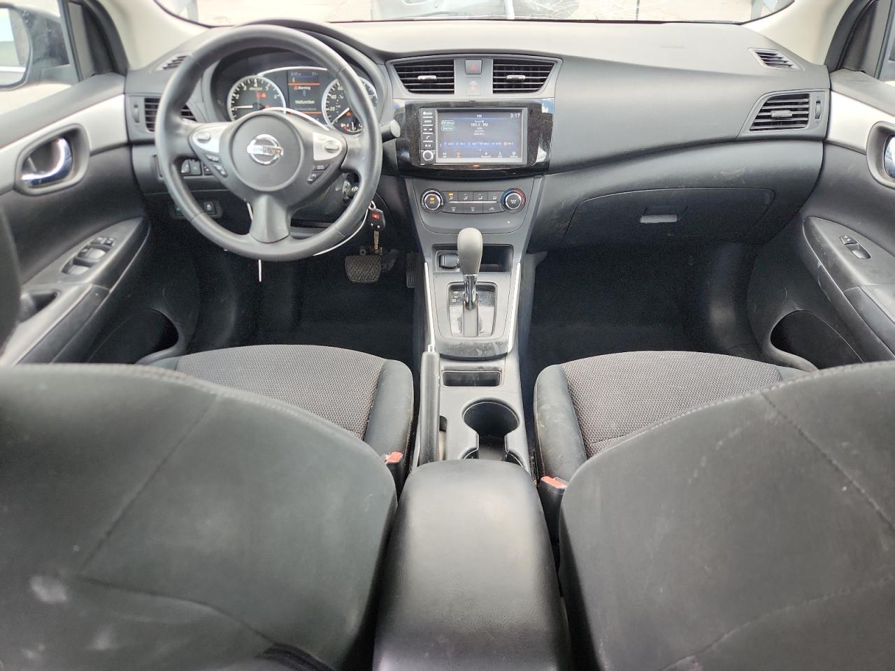 Nissan Sentra S Image 11