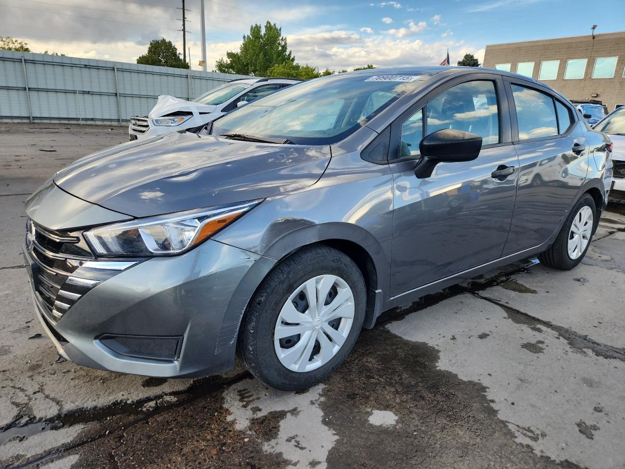 Nissan Versa S Image 1