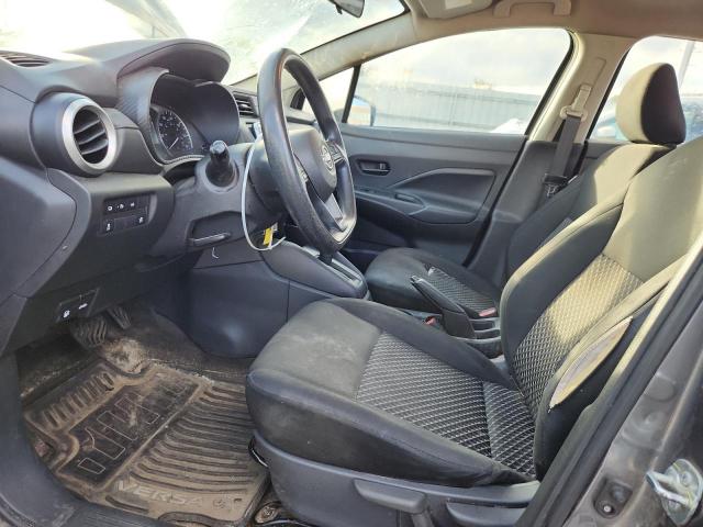 Nissan Versa S Image 7