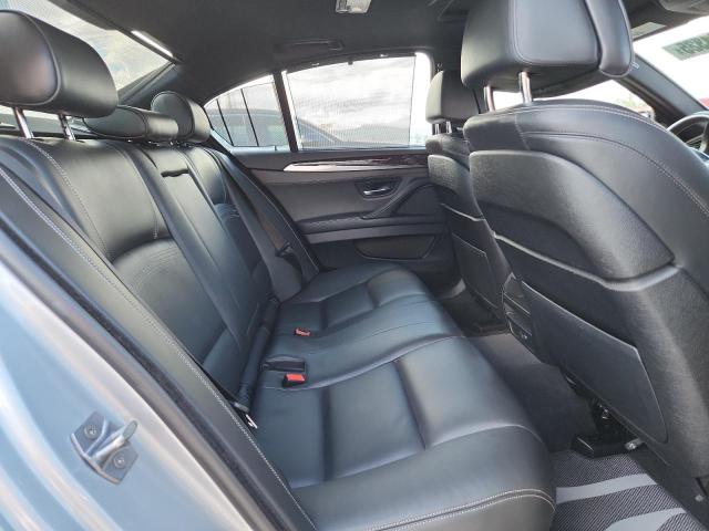 BMW 5 Series I Image 12