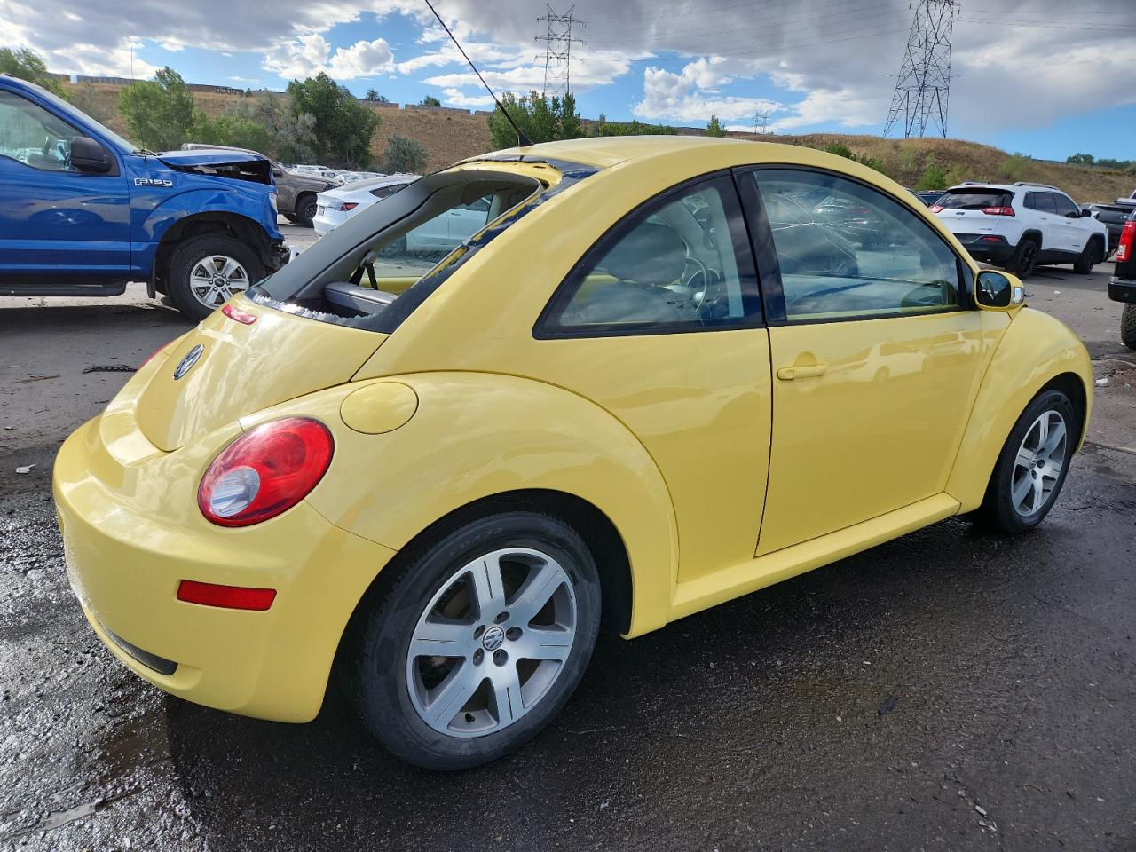Volkswagen Beetle 2.5l Option Package 1 Image 3