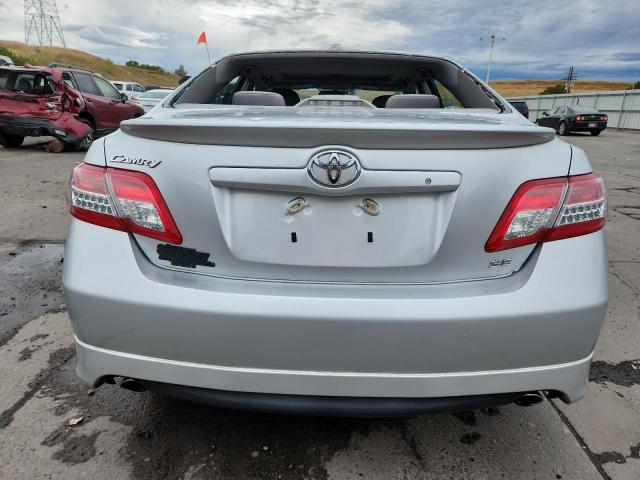 Toyota Camry Base Image 9