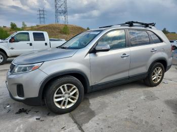  Salvage Kia Sorento