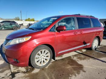  Salvage Toyota Sienna