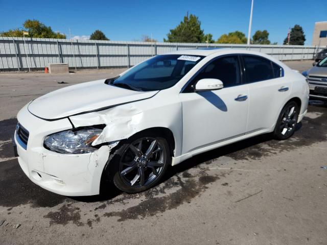  Salvage Nissan Maxima