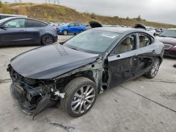  Salvage Mazda 3