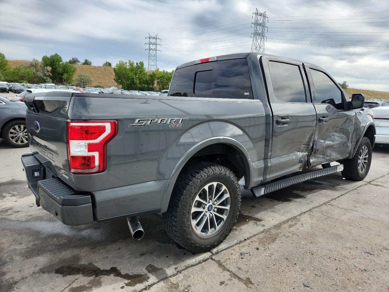 Ford F-150 Supercrew Image 4