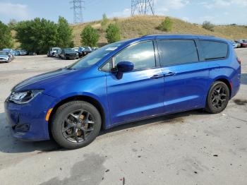  Salvage Chrysler Pacifica