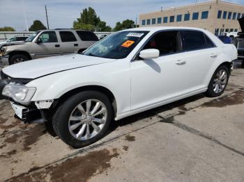  Salvage Chrysler 300