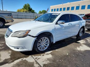  Salvage Chrysler 200