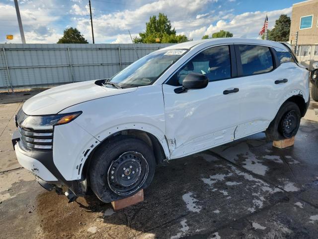  Salvage Nissan Kicks