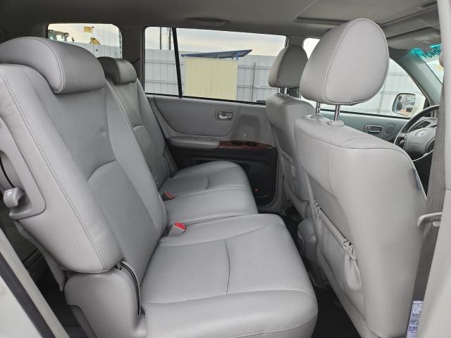 Toyota Highlander Hybrid Image 6