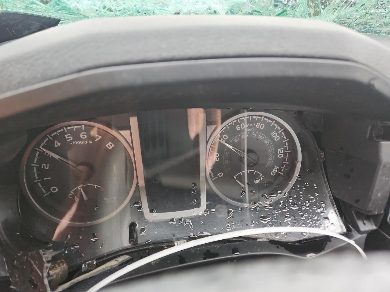 Toyota Tacoma Access Cab Image 8