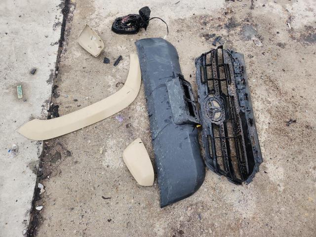 Toyota Tacoma Access Cab Image 9