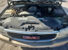 GMC Yukon K2500 Image 3