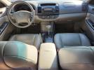 Toyota Camry Le Image 10