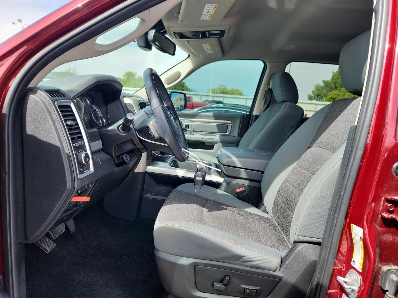 Ram 1500 Slt Image 4