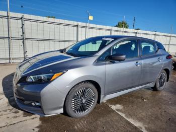  Salvage Nissan LEAF