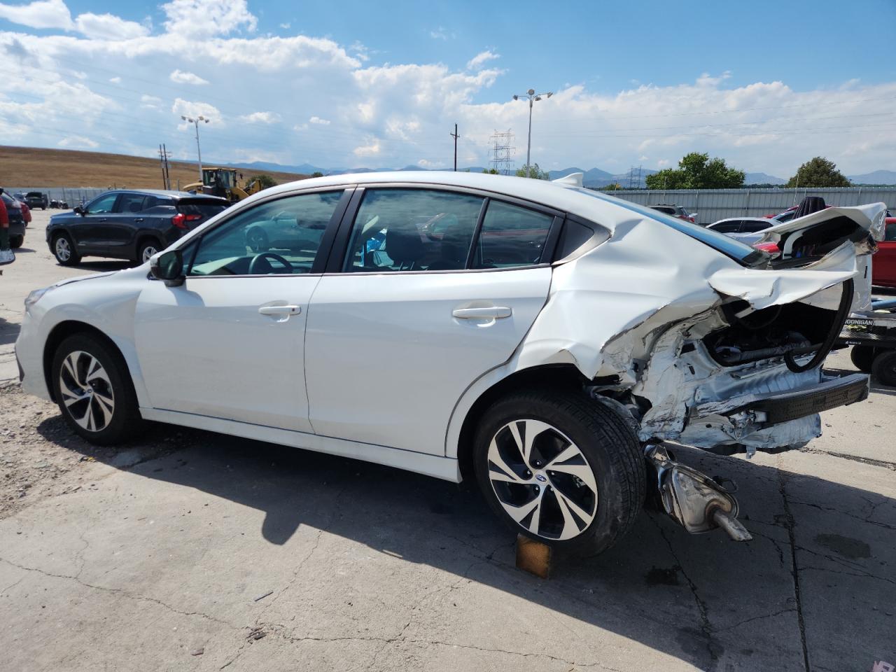 Subaru Legacy Premium Image 10