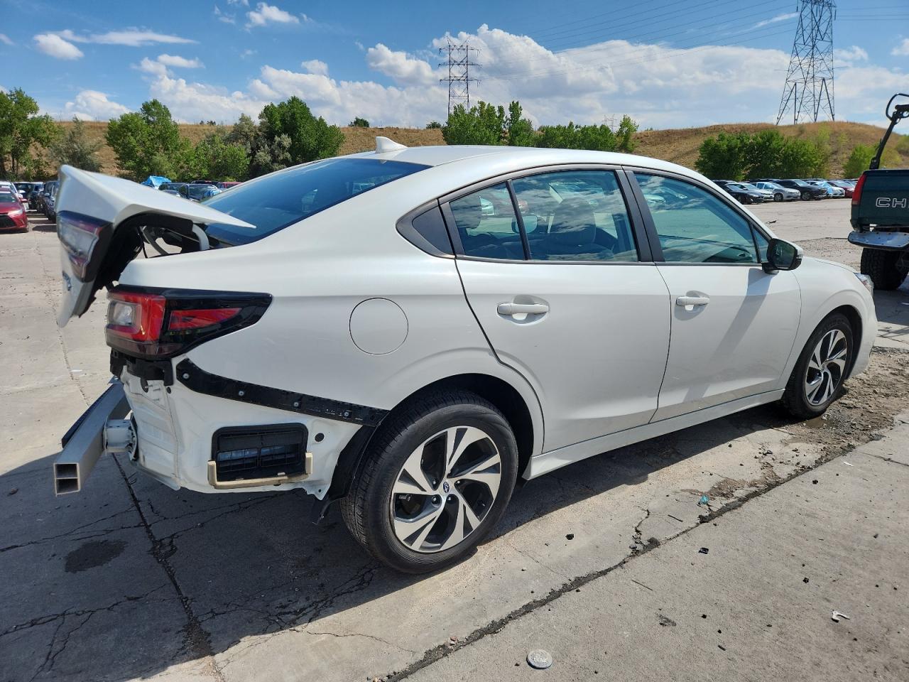 Subaru Legacy Premium Image 3