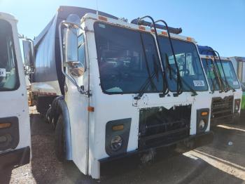  Salvage Mack 600 Leu600