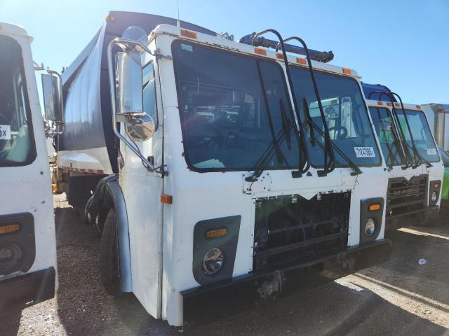  Salvage Mack 600 Leu600