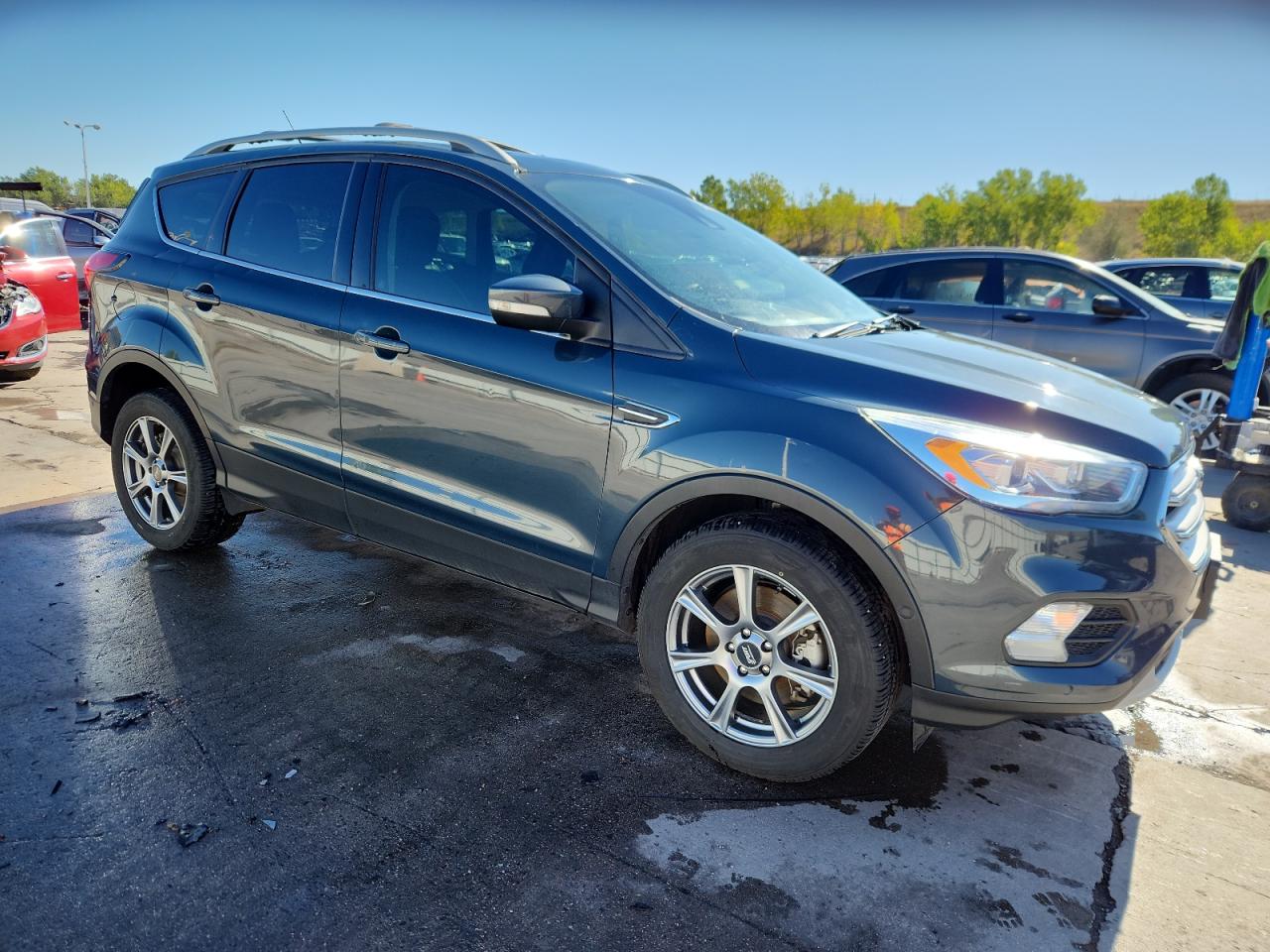 Ford Escape Titanium Image 9