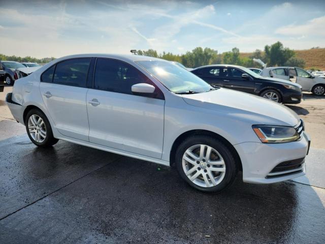 Volkswagen Jetta S Image 5