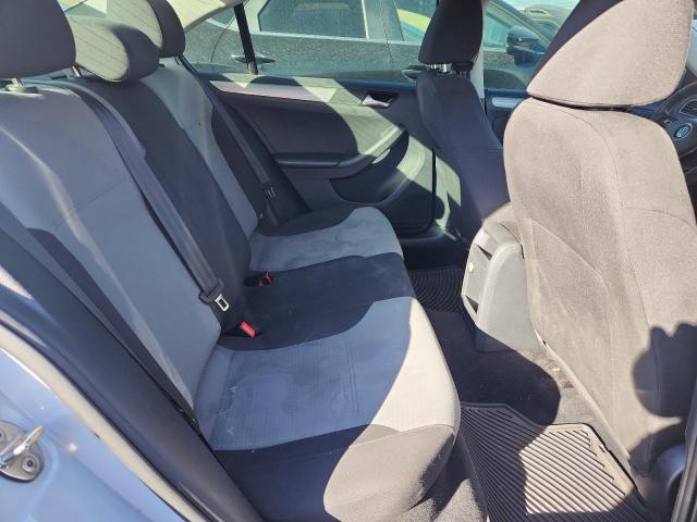 Volkswagen Jetta S Image 10