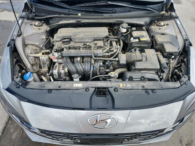 Hyundai ELANTRA Sel Image 4