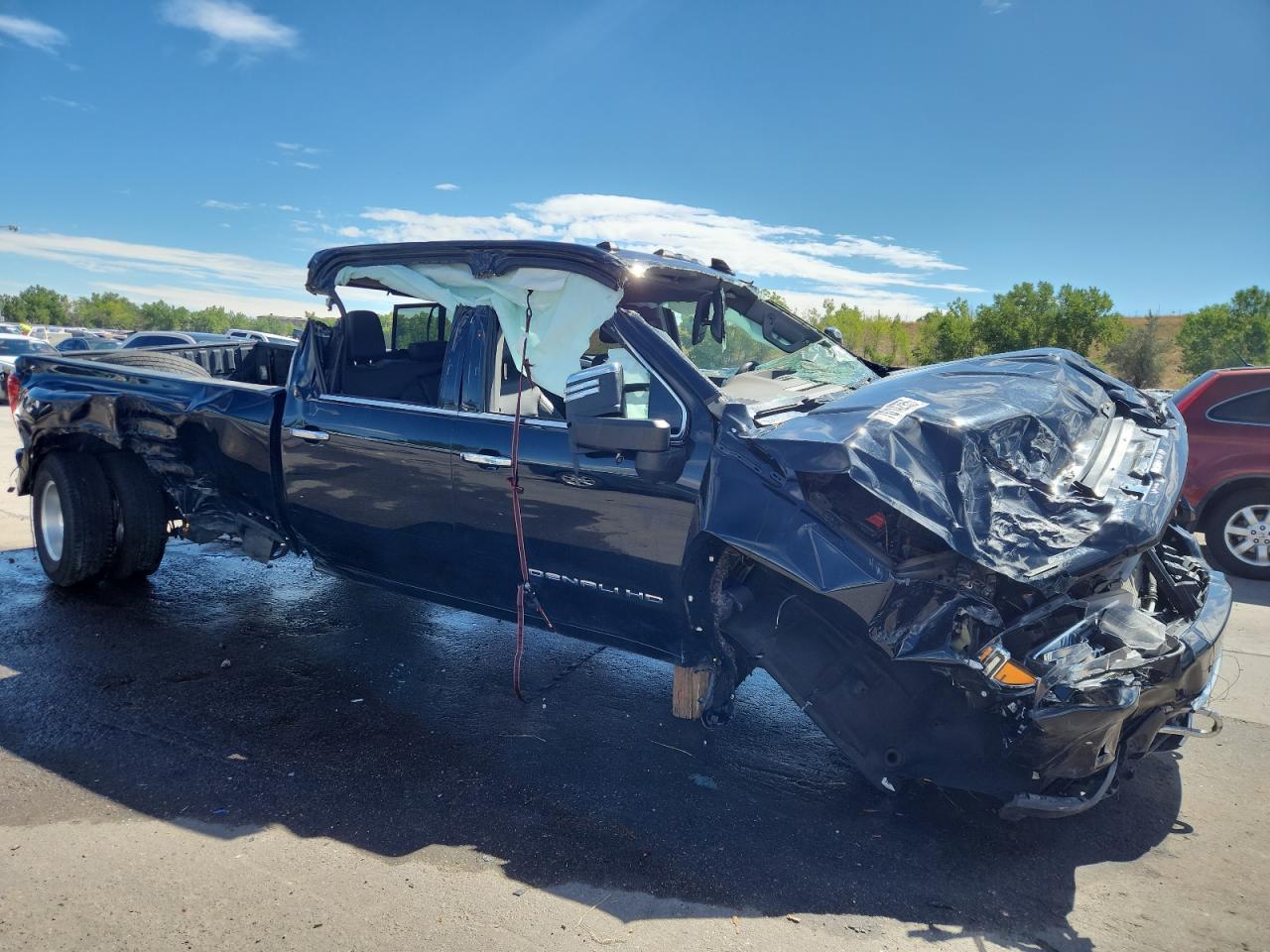 GMC Sierra K3500 Denali Image 9