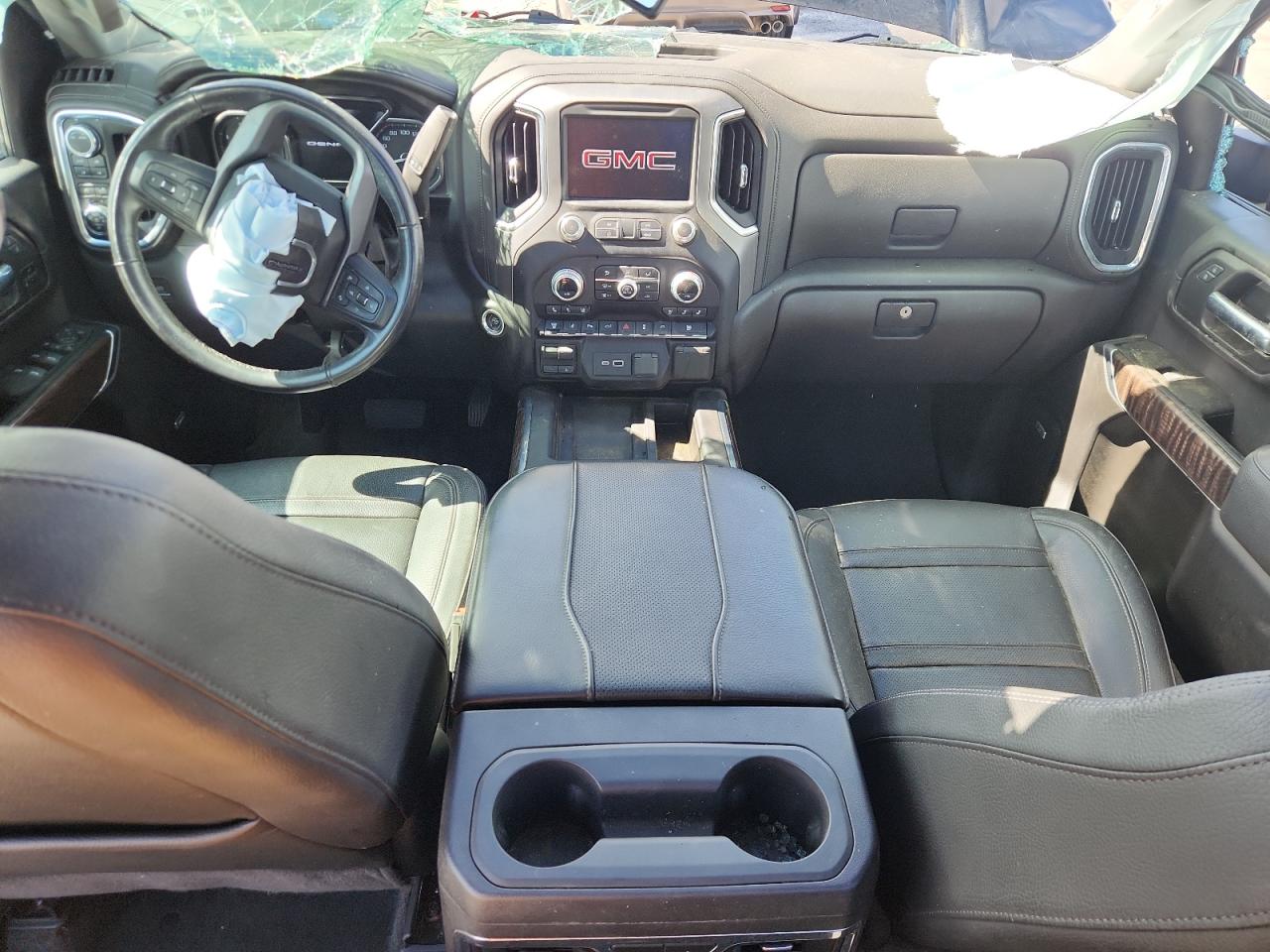 GMC Sierra K3500 Denali Image 10