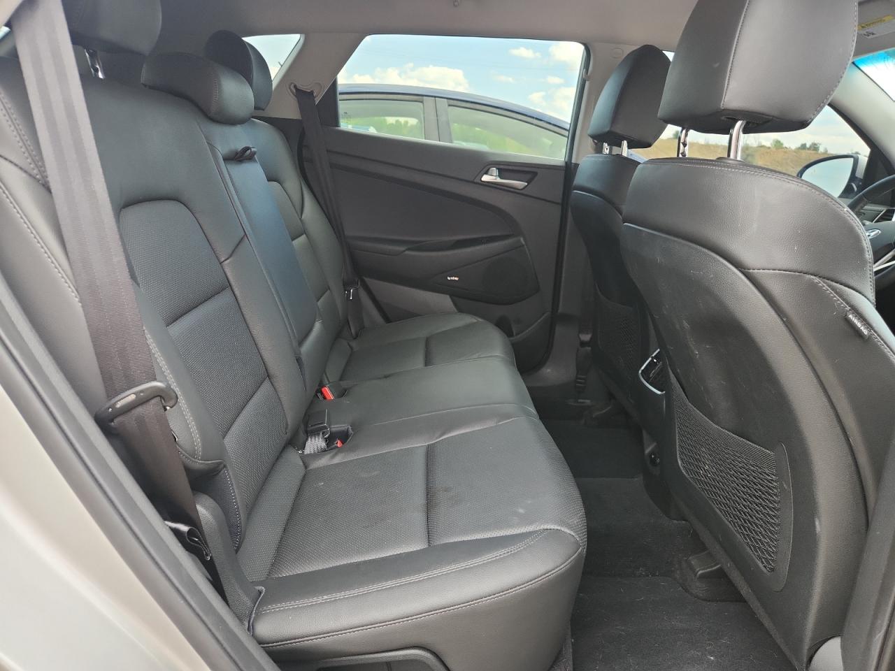 Hyundai TUCSON Limited Image 6