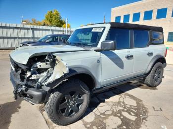  Salvage Ford Bronco