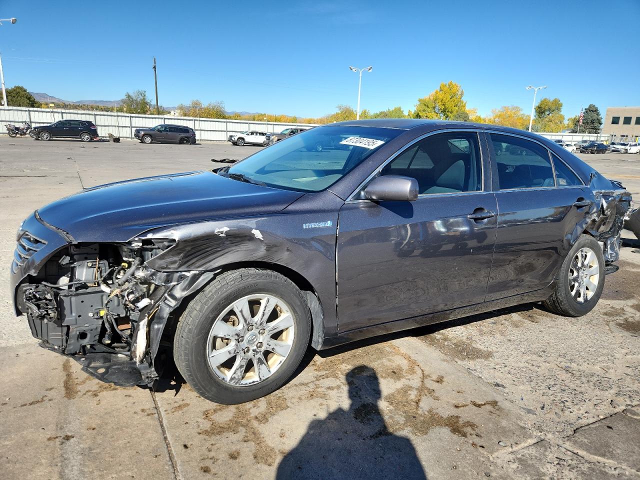 Toyota Camry Hybrid Image 1