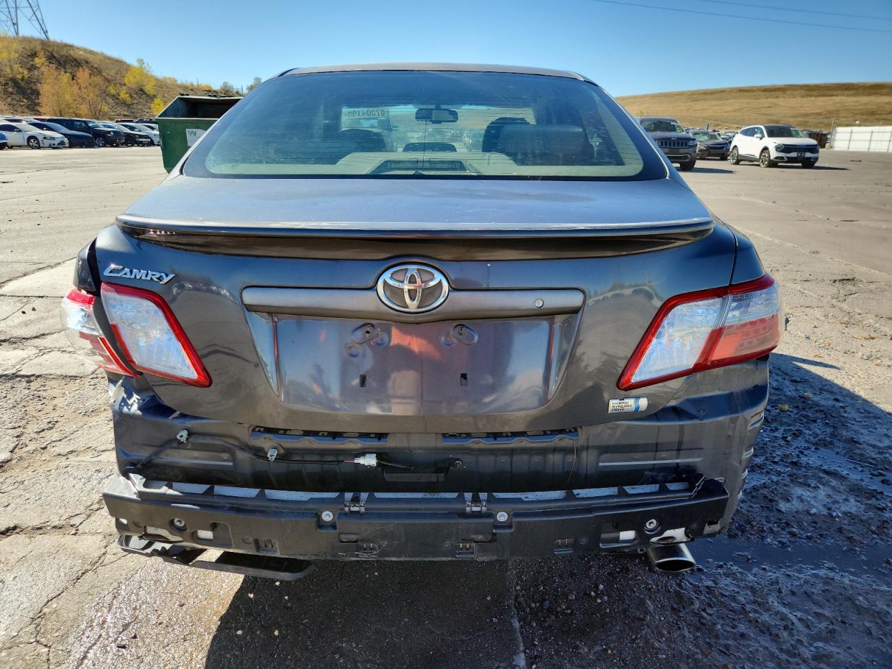 Toyota Camry Hybrid Image 13