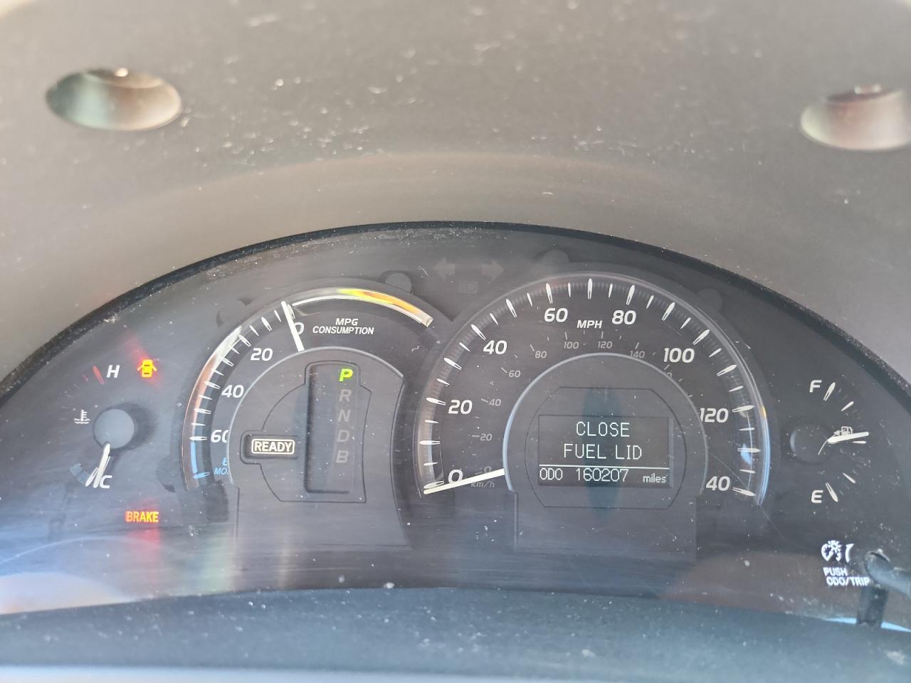 Toyota Camry Hybrid Image 8