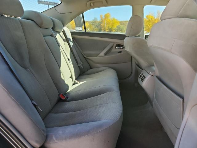 Toyota Camry Hybrid Image 4