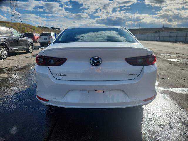 Mazda 3 Preferred Image 9