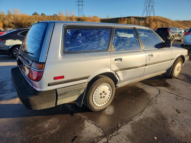 Toyota Camry Dlx Image 10