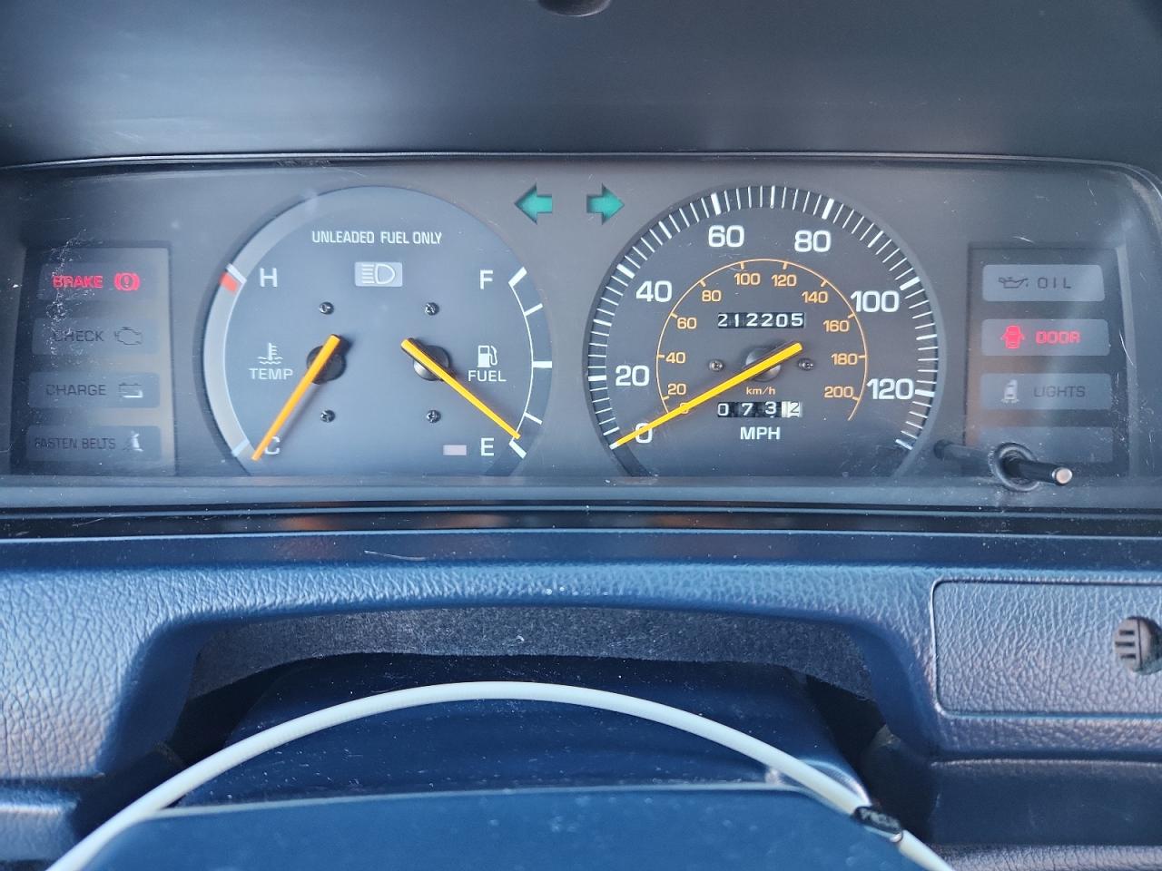 Toyota Camry Dlx Image 6