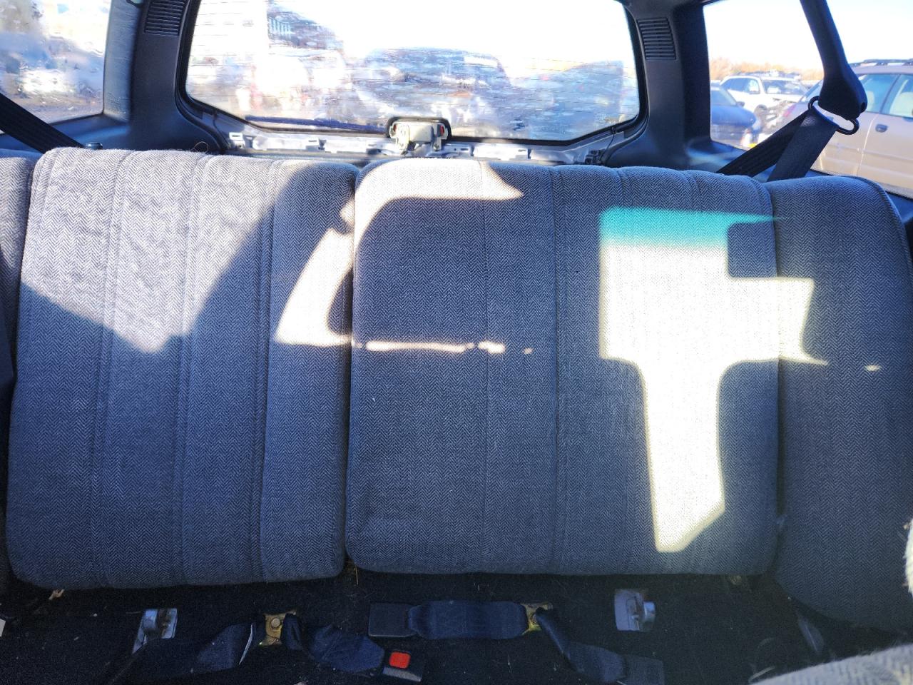 Toyota Camry Dlx Image 9