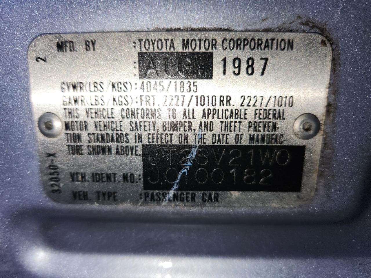 Toyota Camry Dlx Image 11
