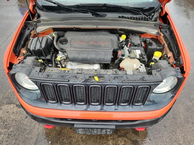Jeep Renegade Trailhawk Image 10