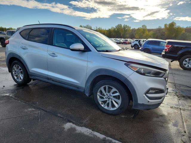 Hyundai TUCSON Limited Image 12