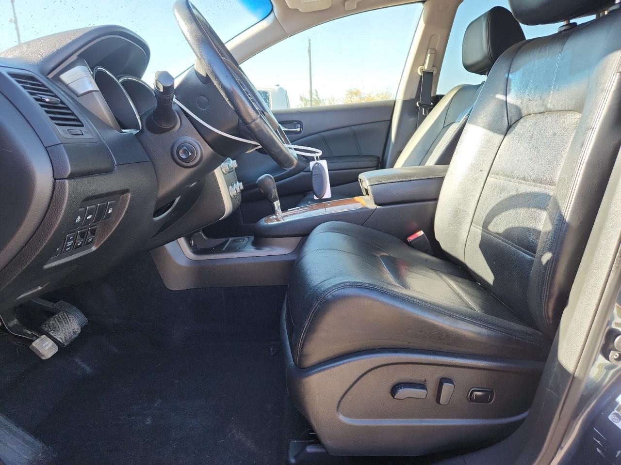 Nissan Murano S Image 2